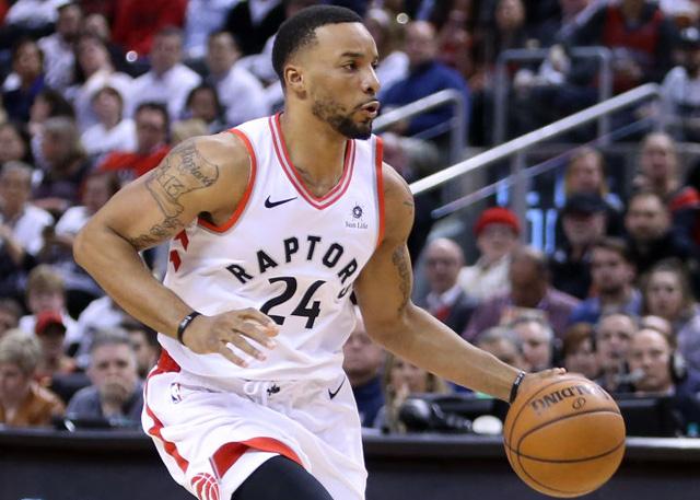 将佩佩与新 将佩佩与新