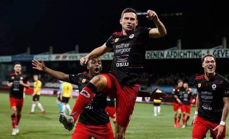 我们为您深 我们为您深