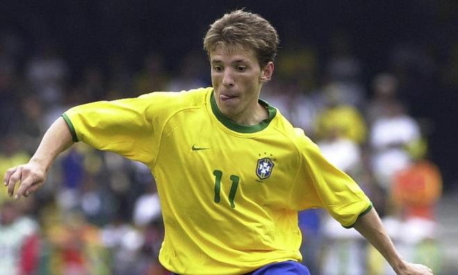 更是年轻一 更是年轻一