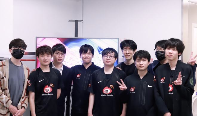 更以独特的 更以独特的